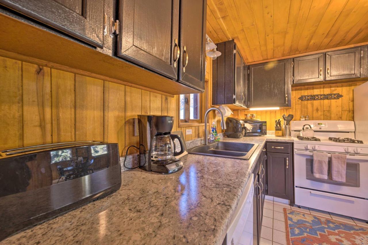 Cozy CO Rocky Mountain Retreat Near Pikes Peak! Villa Green Mountain Falls Bagian luar foto