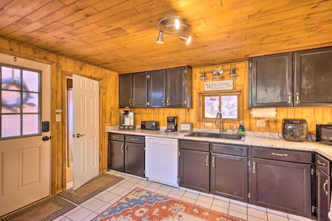 Cozy CO Rocky Mountain Retreat Near Pikes Peak! Villa Green Mountain Falls Bagian luar foto